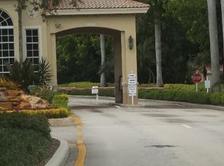 3360 Paddock Rd, Weston, FL 33331