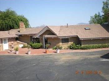 1st image of 2739 Las Palmas Ave