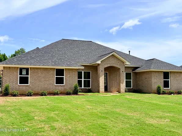 70 Farley Rd, Byhalia, MS 38611
