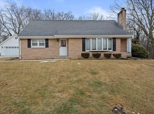 8060 S 68th St, Franklin, WI 53132