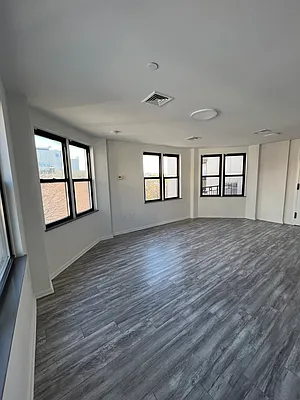 Rented by CTL REALTY LLC | media 14