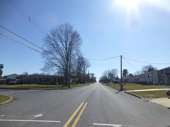 4th image of 611 S 14th Ave