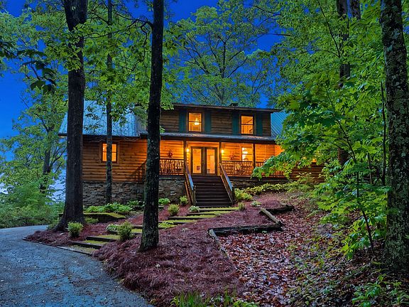 2nd image of 407 Forest Ridge Road