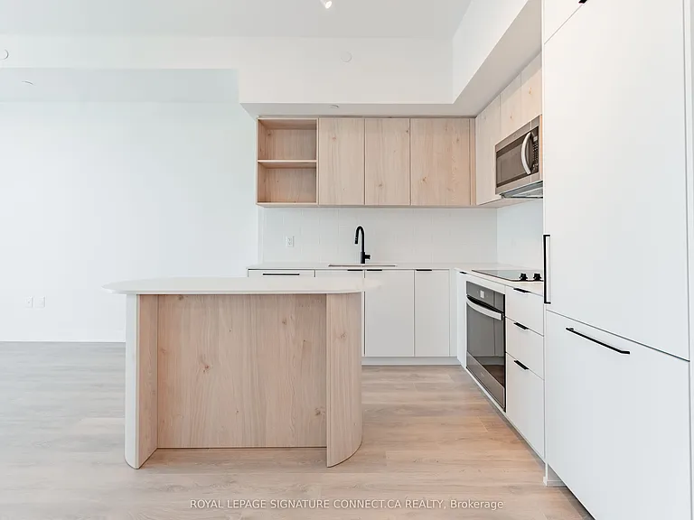 1185 Dupont St #908 — Photo 3