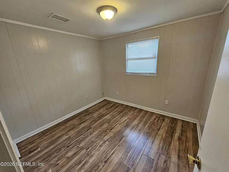 9042 7th Ave — Photo 8