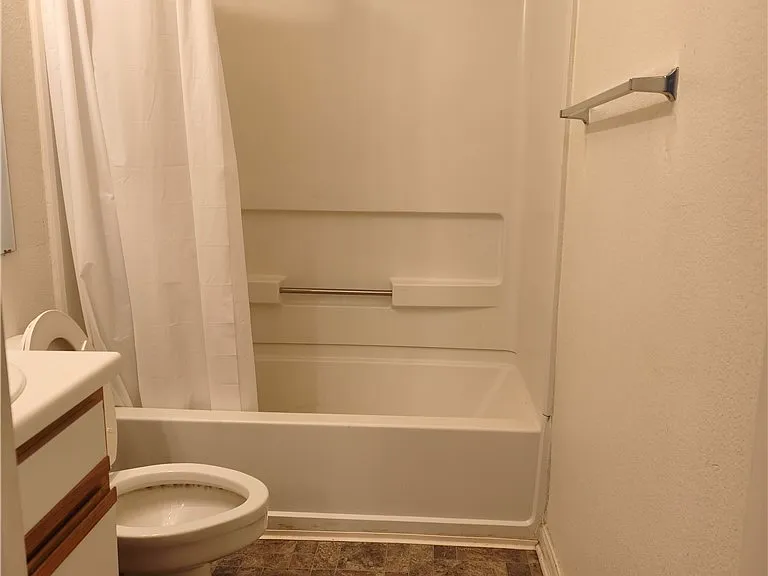 515 Parkway #302 — Photo 13