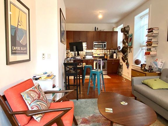 4th image of 1657 S Throop St #8644923