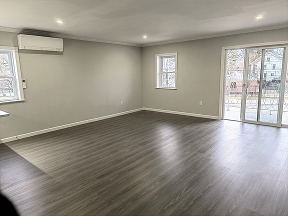 4th image of 42-28 Little Neck Pkwy Floor 2