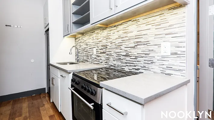 Rented by Nooklyn NYC LLC | media 18