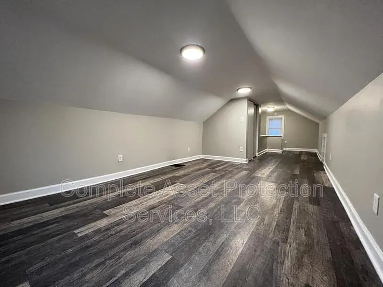 2830 Blake Rd — Photo 11