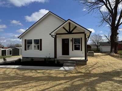 706 Courthouse Vw, Lafayette, TN, 37083