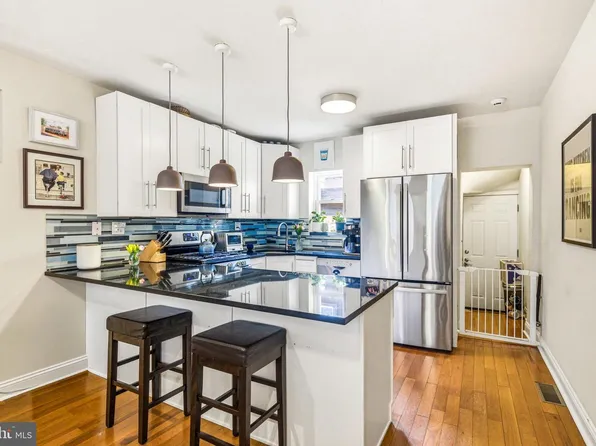 523 S 27th St, Philadelphia, PA 19146