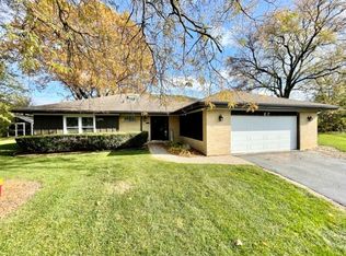 27 Country Squire Ct, Palos Heights, IL 60463