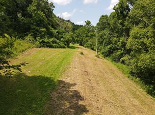 391 Difficult Rd, Pleasant Shade, TN 37145