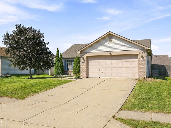 3rd image of 6126 Glebe Dr