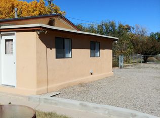 1811 Sunset Gardens Rd SW, Albuquerque, NM 87105