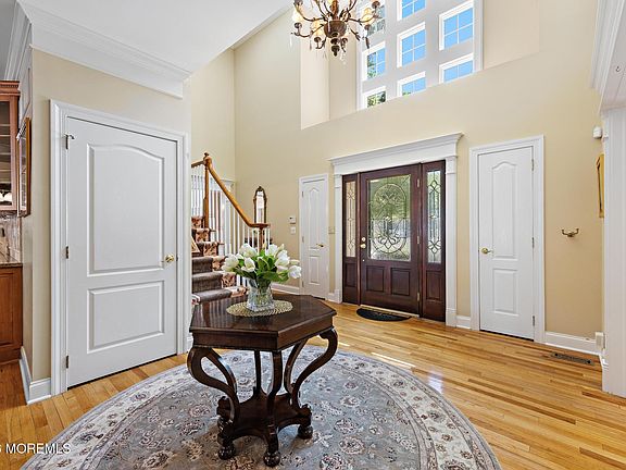5th image of 416 Laurel Avenue