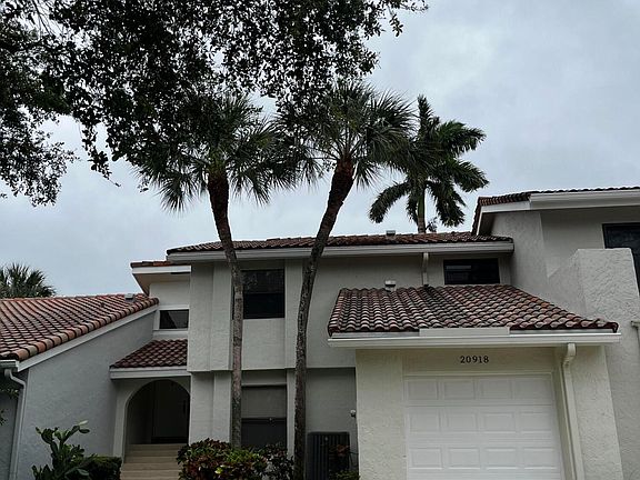 2nd image of 20918 Estada Ln