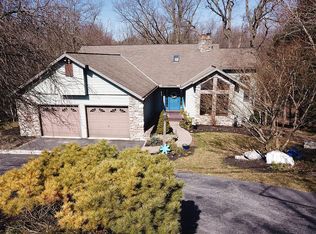 127 E Woods Dr, Lititz, PA 17543
