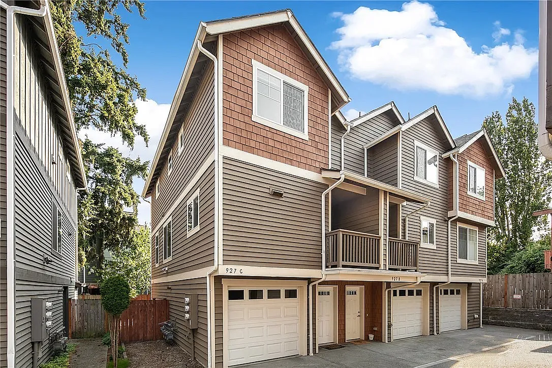 3 bed, 1560 sqft, $3,350 — Photo 1