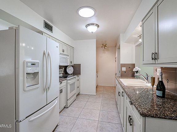 4th image of 10510 W El Capitan Cir