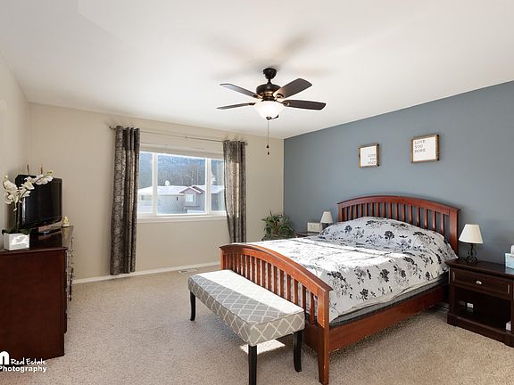 4th image of 20207 Glacier Park Cir
