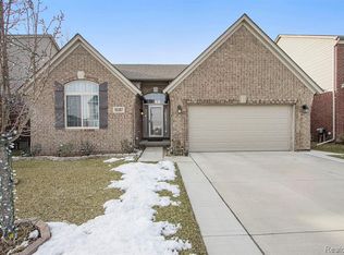 50387 Rory Dr, Utica, MI 48317