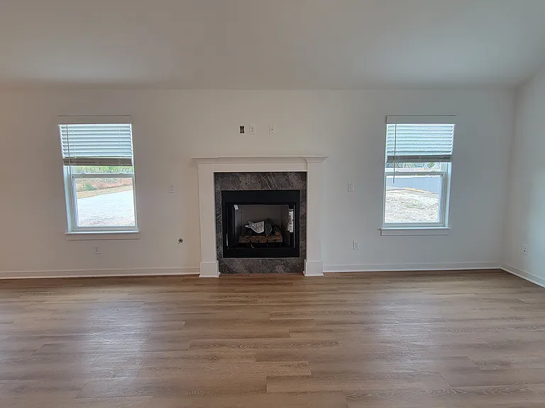 5796 W Holdcroft Dr — Photo 3