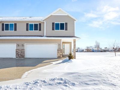 1345 12th St W, West Fargo, ND, 58078