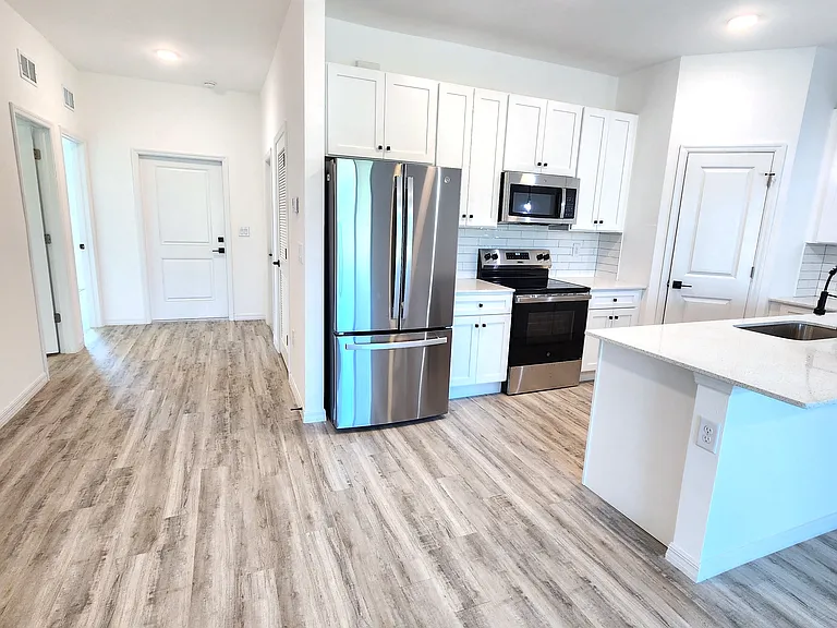 133 Hightower Ave S #133 — Photo 6
