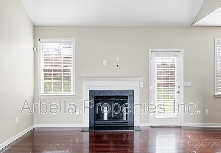 901 Hackney Rd — Photo 8