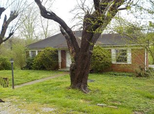 406 31e Highway Old, Bethpage, TN 37022