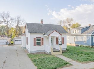 910 E 5th St, Spencer, IA 51301
