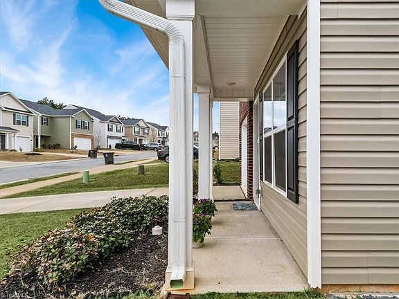 5th image of 4556 Heatherly Rd