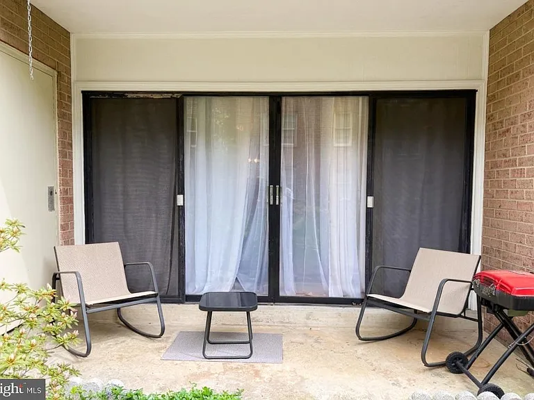 6008 Westchester Park Dr #T2 — Photo 10