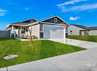 10469 Crystal Ridge Dr, Nampa, ID 83687