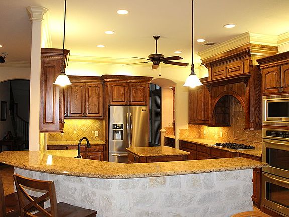 2nd image of 7817 Barfields Way