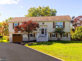 226 Aubrey Dr, Quakertown, PA 18951