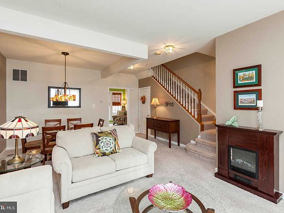 3rd image of 6367 Meandering Woods Ct