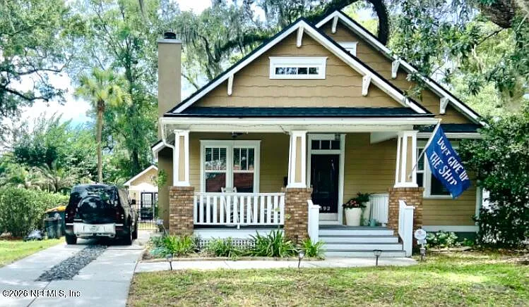 1588 Glendale St — Photo 1
