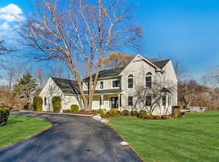 5542 Oak Grove Dr, Long Grove, IL 60047