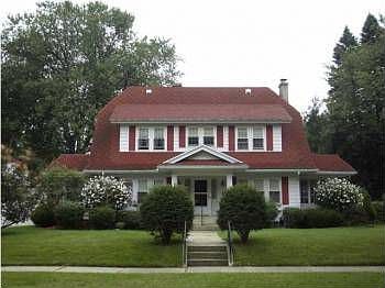 1st image of 632 Aberdeen St NE