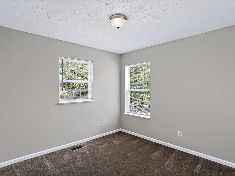 5439 Lake Boggs St — Photo 45