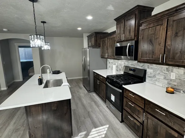 960 SE Maliah Ave, Madras, OR 97741