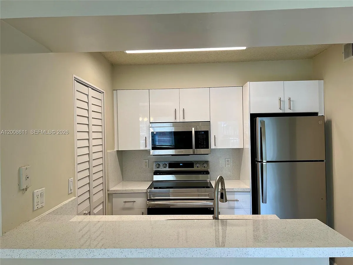Building Photo - 1253 SW 46th Ave #1603