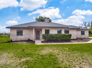 325 San Julian Creek Rd, Bandera, TX 78003