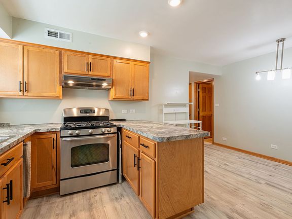 5th image of 653 South Blvd APT 101S