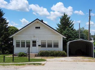 706 N Walnut St, Avoca, IA 51521