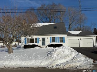 29 Sherwood Ter, Old Saybrook, CT 06475