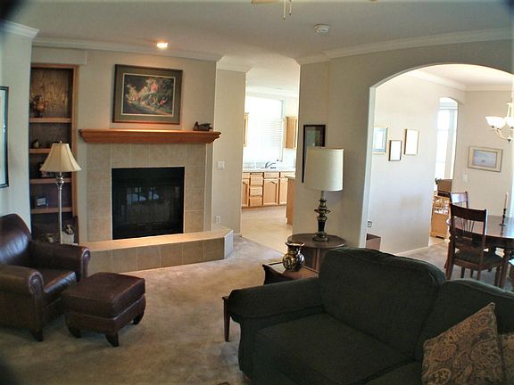 3rd image of 115 Mountain Springs Dr #115